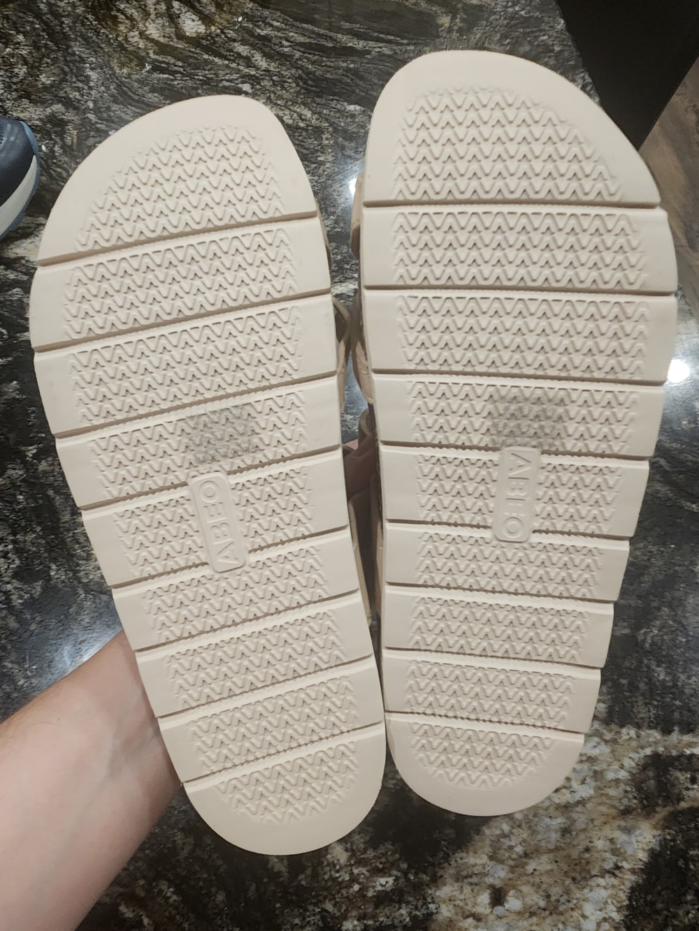 NEW Abeo Strappy Leather Slide Sandals - Picture 4 of 4